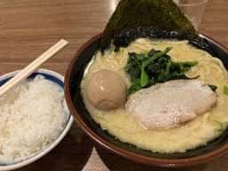 横浜家系ラーメン 武田家 旭川店