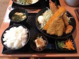 横浜市場食堂 つるや