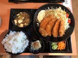 横浜市場食堂 つるや