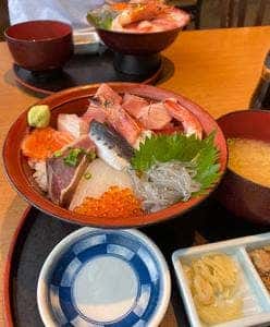 清水港魚河岸 漁師めし 岸家