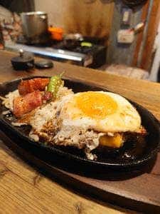 ワインちゃん 瓦・町・路・地