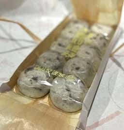 豊助饅頭 満月堂