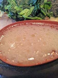 醤油豚骨ラーメン 八右衛門