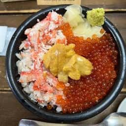 ぶっかけ海鮮丼の店 魚屋の台所 別邸