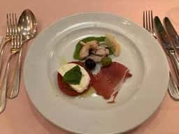 アントニオ 南青山本店