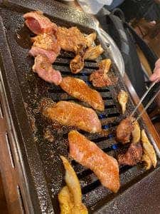 焼肉 たまい