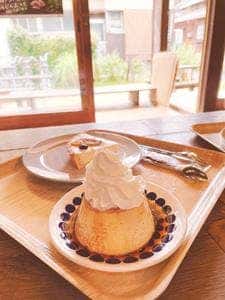 島小屋 BOOK CAFE & TENT STAY