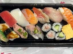ちよだ鮨 新御徒町店