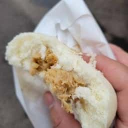 カネニ藤田水産 朝市直売店