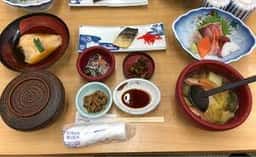 食堂まるなか