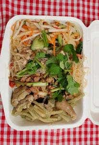 タイ国屋台式料理 スパイスMARKET