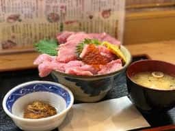 まぐろ屋みーかがん 道の駅いとまん店