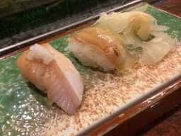 傳七すし白梅町店