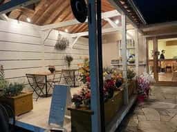 PURNA EAT＆STUDIO