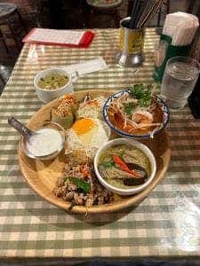 ティーヌン 飯田橋ラムラ店