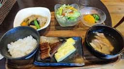 花と果樹の東山ガーデン