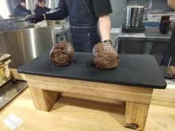 山梨家系元祖炭焼き サムライハンバーグ