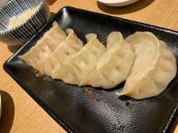 餃子と唐揚げの酒場 難波のしんちゃん