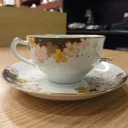 CAFE BAHNHOF カフェバーンホーフ 三番街店