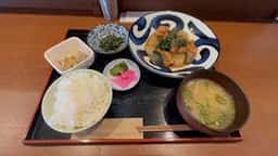 一膳飯屋 en