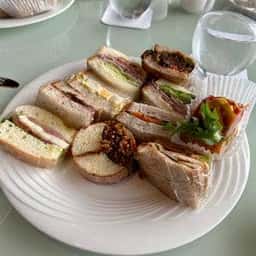 ガーデンラウンジ