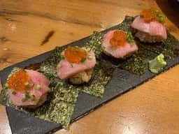 鶏と魚と炭火焼き 燈