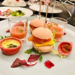 カスケイドラウンジ ANAクラウンプラザホテル金沢