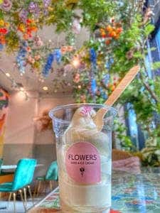 FLOWERS BAKE & ICE CREAM