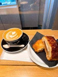 ZEBRA Coffee & Croissant 渋谷店