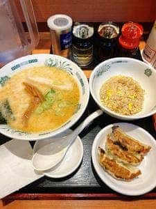 日高屋 池袋西口店