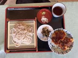 磐鏡園五色荘 レストラン五色