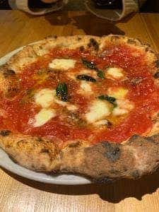 ピッツェリア スクオーレ