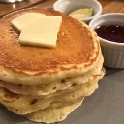 tables cook & LIVING HOUSE