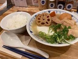 野菜を食べる ごちそうとん汁 ごちとん ホワイティうめだ店