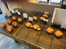 クロワッサン専門店 J.CROISSANT