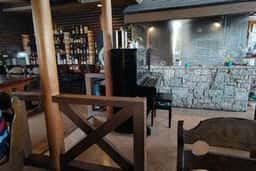 チャコールハウス