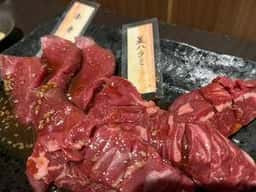 炭火焼肉 十座