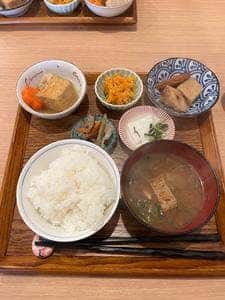 ごはん屋 四季菜