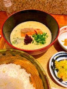 お食事処 かるまる