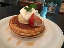 代官山パンケーキカフェ クローバーズ