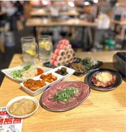 焼肉ホルモンとくちゃん十三店