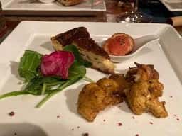 Red wood Inn