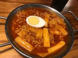 辛ちゃん 新大久保駅前店