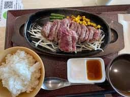 本気の薪焼きステーキ ふかや花園プレミアム・アウトレット