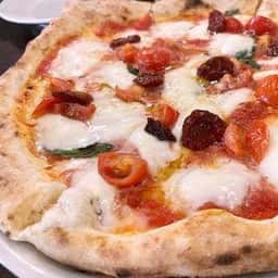 TRATTORIA E PIZZERIA Amici