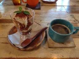 CALiN カフェ+ザッカ