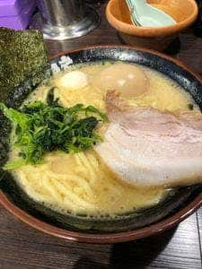 横浜家系ラーメン 大黒家 甲府駅前店
