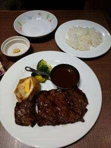 フォルクス 北山通店
