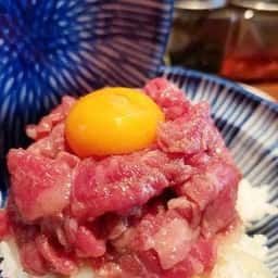 間借り 元祖レア牛丼 頂
