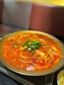 李朝房